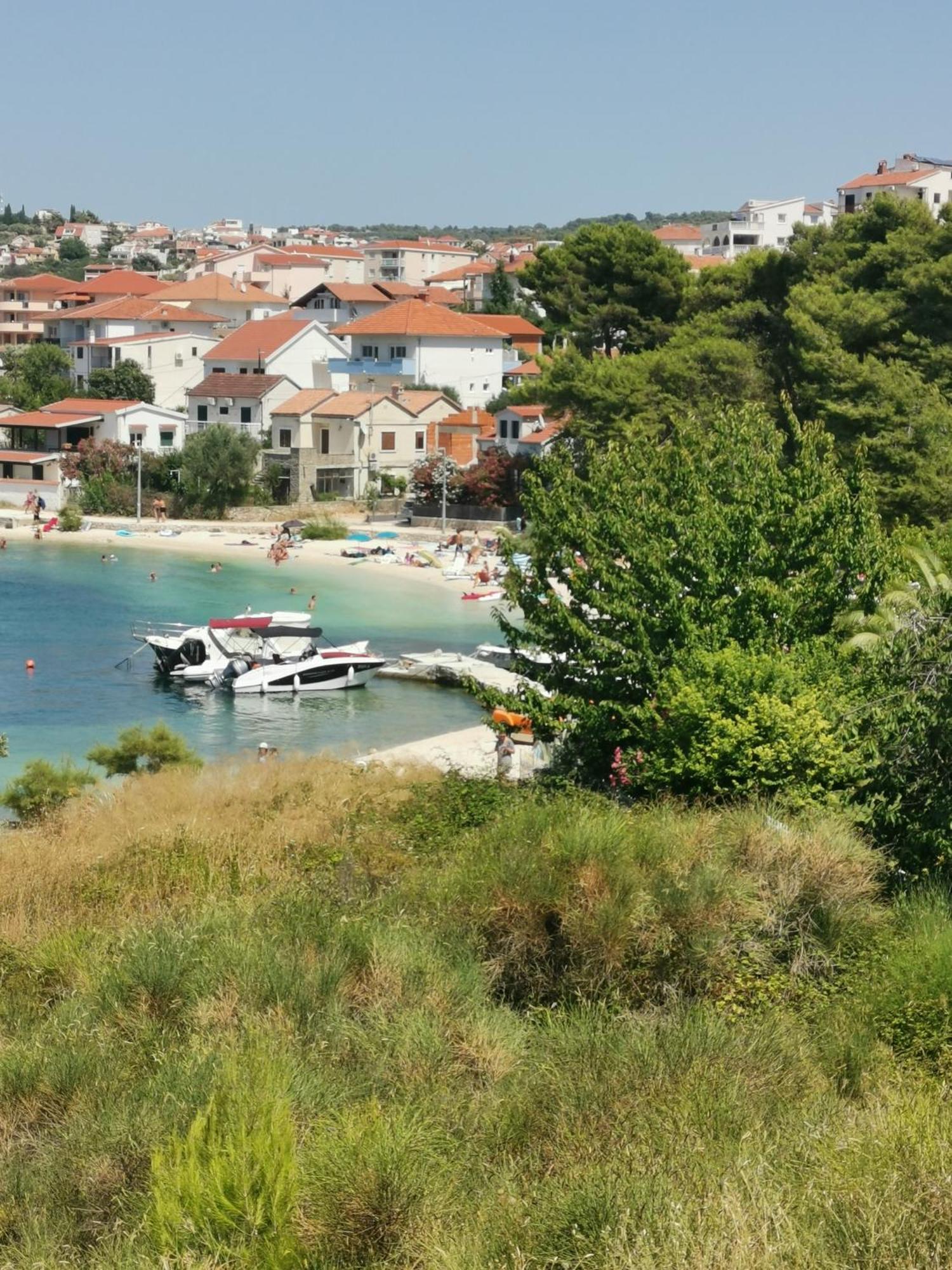 Apartment Croatika On The Beach Trogir Kültér fotó